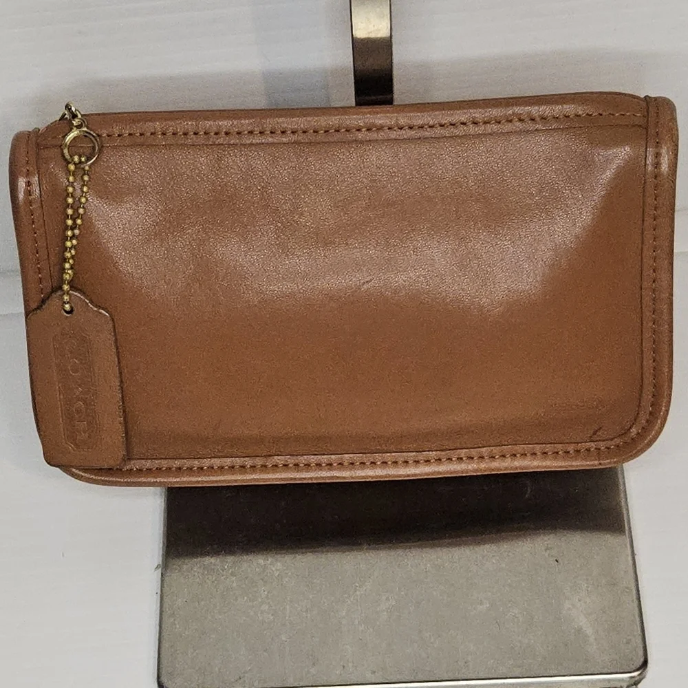 Coach Vintage 7165 British Tan Leather Chunky Case Pouch , Clutch Bag – USA Made